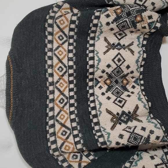 Black Tape Women's Patterned Sweater - Picture 8 of 9